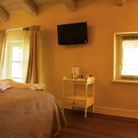 Maison Louis Farm stay